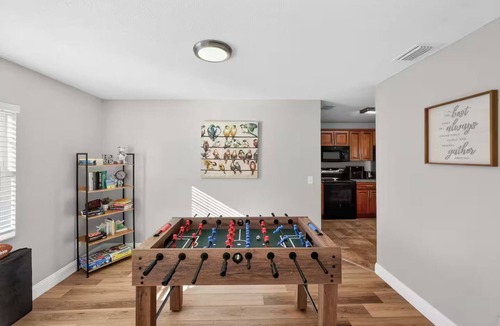 Temple Crest House | Beautiful 4/2 house, minutes from Busch Gardens