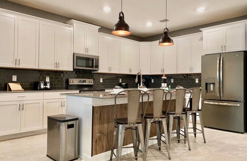 Bay Lake House | Beautiful 6 Bedroom 5 Bath Pool Home 214
