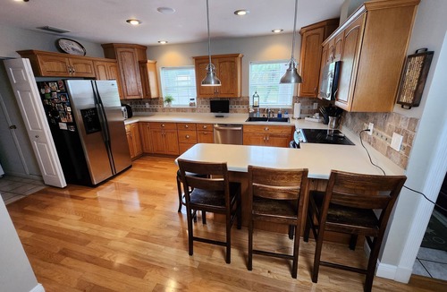 Lutz House | Beautiful and Quiet 4 Bedroom Tampa Lake House