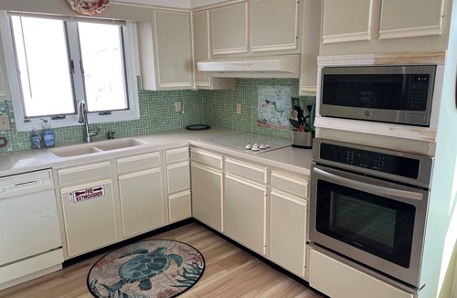 Townsend's Inlet House | Beautiful Bay-front 4-bedroom house in TI Sea Isle City perfect for families