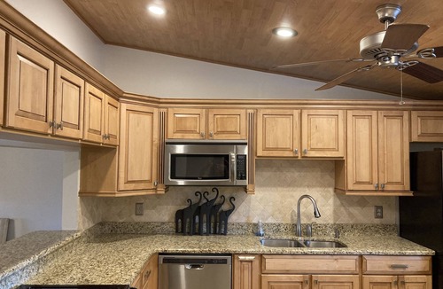Biggar Condo | BEAUTIFUL CONDO. GOLF COURSE VIEW. STUNNING NEIGHBORHOOD. 2 BR 2 BATH.