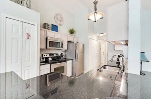Royal Palms House | Beautiful & Cozy Home Away From Home Near Orlando Attractions - 4BR/3Bath