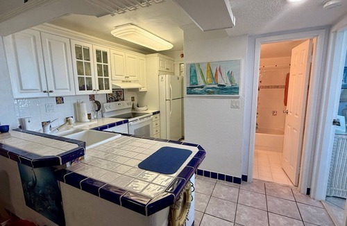 Islamorada Condo | Beautiful ground floor 1B1b w/open water view #109