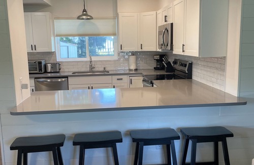 Venice House | Beautiful home 2 miles away from Venice Beach!
