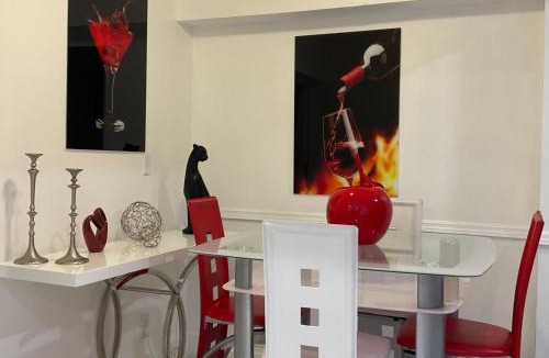 Flagami Apartment | Beautiful House 7 min from Miami Airport w FREE parking