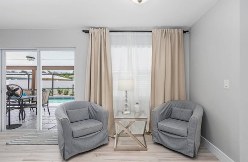 Central Naples House | Beautiful house w/Private Heated Pool, minutes from beaches, golf & shopping