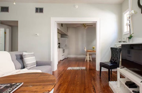 Hyde Park Apartment | Beautiful Hyde Park Apartment