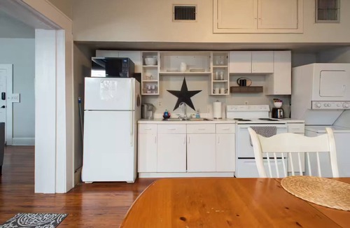 Hyde Park Apartment | Beautiful Hyde Park Apartment