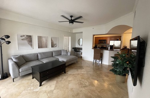 Naples Condo | Beautiful Naples Retreat!