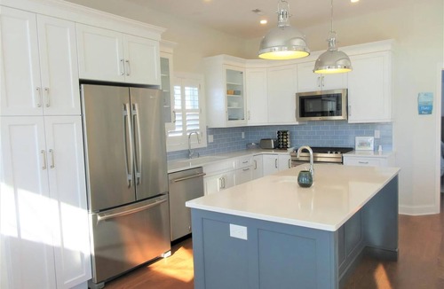 Holgate House | Beautiful new construction 4 bedroom 3.5 bath home in Holgate