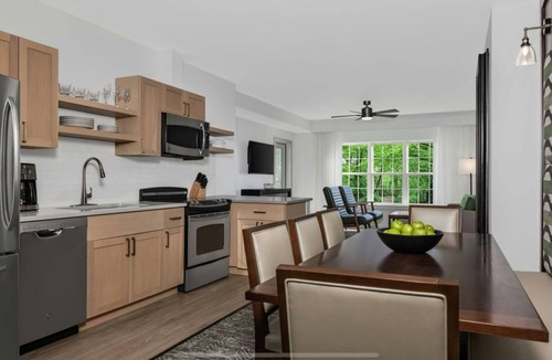 Galloway Condo | Beautiful Resort 2-bedroom condo with all the amenities at New Jersey Shore!