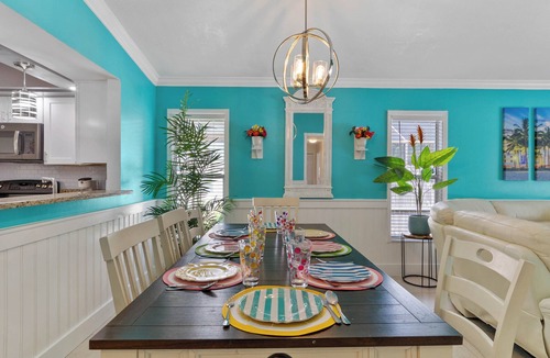 Buena Ventura Lakes House | Beautiful Retreat Near MCO and Theme Parks with FREE Heated/Chilled Pool!