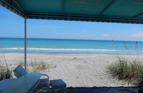 Hobe Sound House | Beautiful Secluded Beach House on prestigious Jupiter Island.n30 Day Minimum