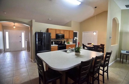 Port Saint Lucie House | Beautiful Spacious home with large heated Pool - Summer Fun and Winter Escapes
