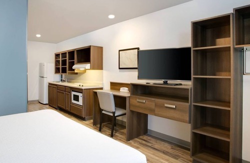 West Melbourne Apartment | Beautiful Studio apartment (431301) by Houzlet