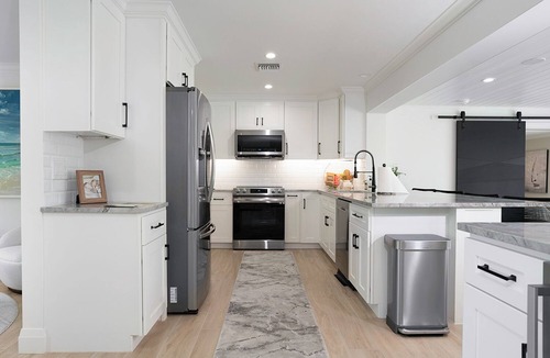 Royal Harbor House | Beautiful views of Naples Bay and walking distance to 5th ave!