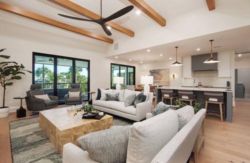 Sanibel House | Beautifully Renovated Vacation Home on West Gulf Drive - Coastal Calm
