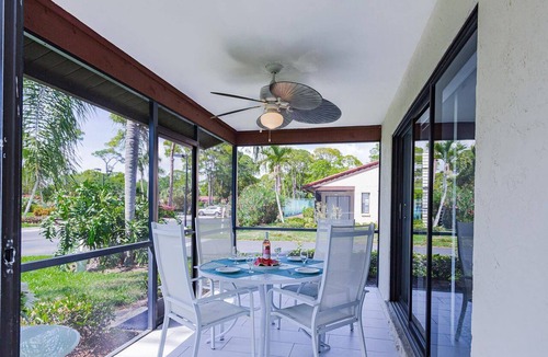 Sarasota Condo | Beautifully Renovated Bright Condo, Heated Pool, Tennis Courts, Putting Green, Ready to Book!