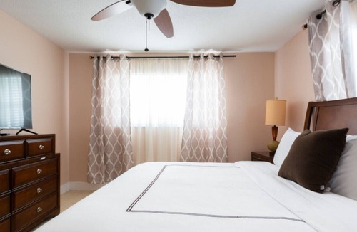 Florida North Atlantic Coast House | Beautifully Renovated Palm Beach Gardens Apartment