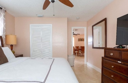 Florida North Atlantic Coast Apartment | Beautifully Renovated Palm Beach Gardens Appt