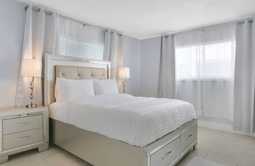 Florida North Atlantic Coast Apartment | Beautifully#2 Renovated Palm Beach Gardens Apartment2