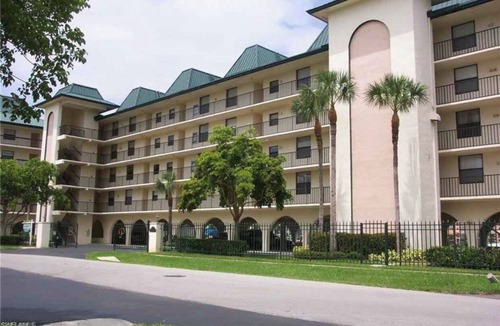 Vanderbilt Beach Condo | Beauty by the Beach