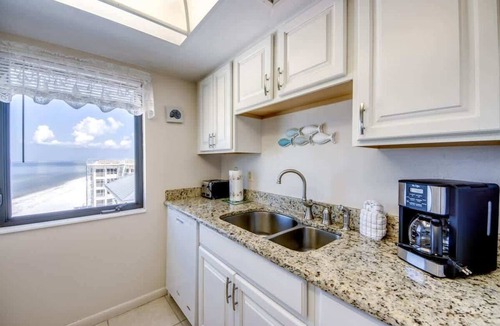 Fort Myers Beach Condo | Bel Air Penthouse 2 Charming Beachfront Condo
