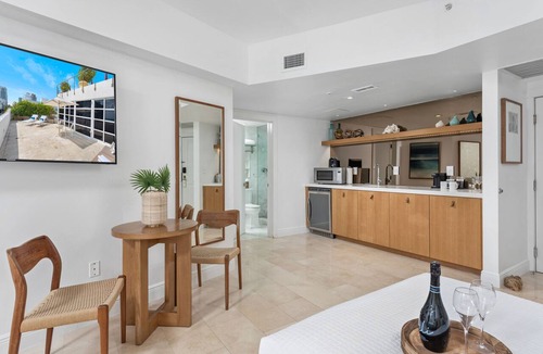 Flamingo/Lummus Hotel | Bentley Hotel South Beach