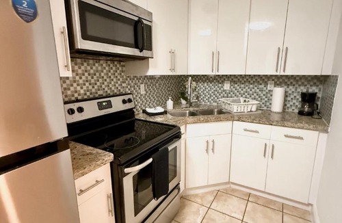 Coconut Grove Apartment | Best location in Coconut Grove