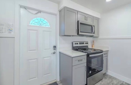 Fort Myers Beach House | Best Location on FMB! AWESOME SALTWATER POOL! WALK EVERYWHERE! Entire Home!