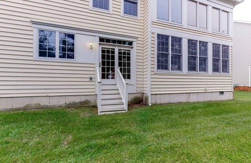 Ocean View House | Bethany Lakes house with a community pool, gym, tennis & free WiFi