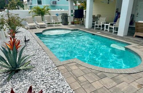 Fort Myers Beach House | Beyond The Sea Newer House Walk to Town Beach
