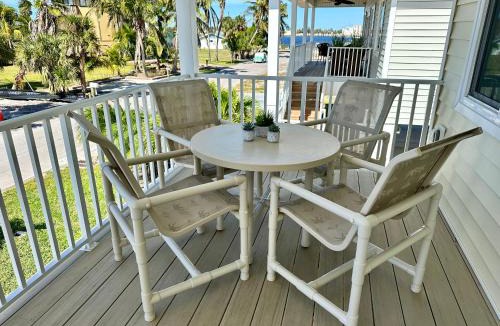 Fort Myers Beach House | Beyond The Sea Newer House Walk to Town Beach