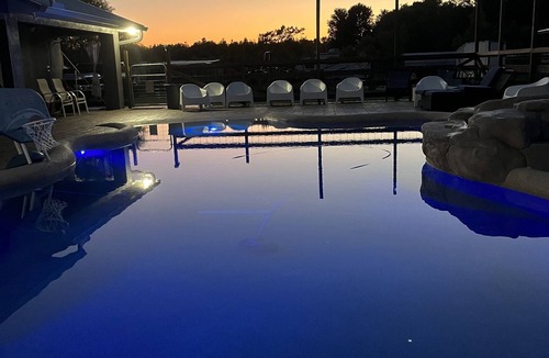 Polk City House | Big Country, close to theme parks, Amazing sunsets and pool.