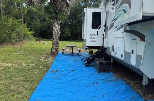 Vero Beach House | Bigfoot's Hideout Farm and wildlife RV getaway - 5 private acres fenced in