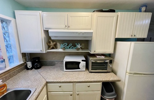 Gulfport Apartment | Bindy’s Studio Bungalow