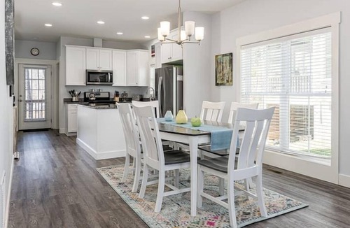 Fairview House | Birds Nest | 3BR/2BA dog-friendly mountain home in Fairview, NC