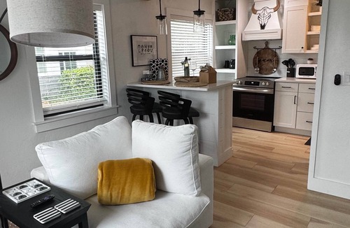 Fort Myers River District Apartment | Black Brindle Cottage, Downtown Ft. Myers: Walk to Best Eats and Shops!