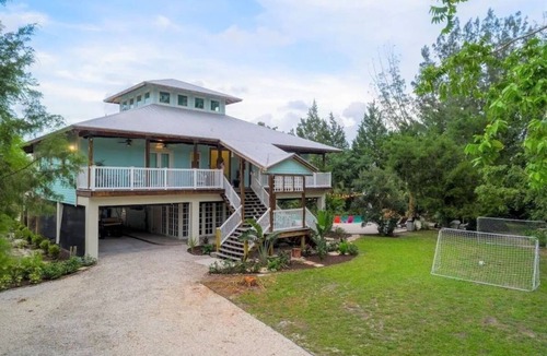 Greenacres House | Bleu Tropical Resort Estate Sleeps 18