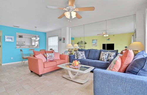 Independence Square Condo | Blissful condo with pool Gulf view balcony private WD and central AC