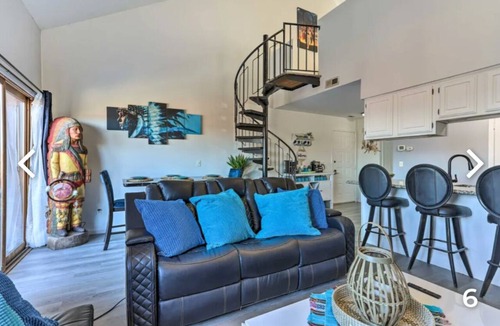 Vernon Condo | Blue Cactus