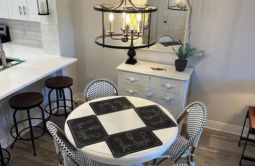 Sabal Harbour House | "Blue Heron's Nest" 2BR/King Bed/Pool/Wi-Fi