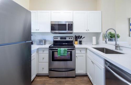 Marathon Villa | Blue House Getaway - 2BR 3BA Coastal Villa