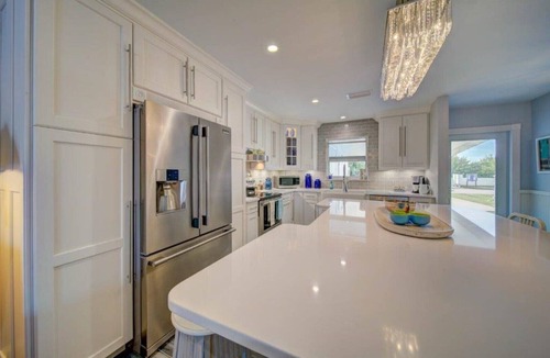 Hutchinson Island South House | "Bluedrift Cottage"