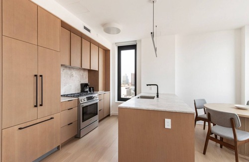Gowanus Apartment | Blueground | Gowanus, rooftop pool, nr Prospect Park