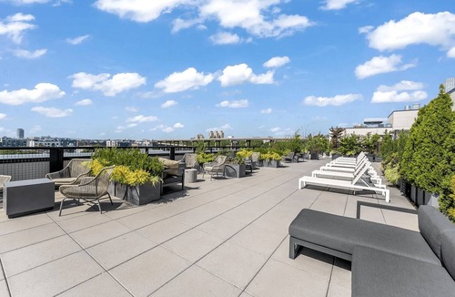 Historic Downtown Apartment | Blueground | Jersey City, EV charging, nr park