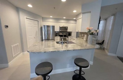 Tropical Cove Condo | Boardwalk Bungalow at Lexington CC Lake Village