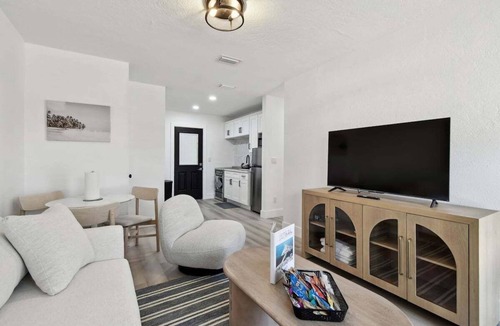 Treasure Island Apartment | Boardwalk John's Pass