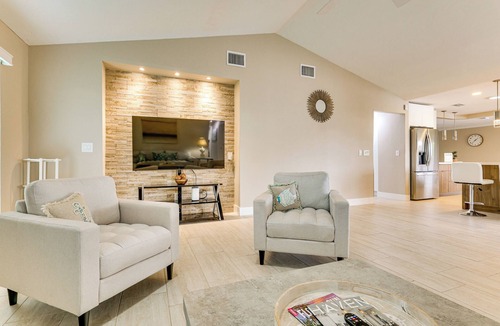 Fort Myers House | Boat Dock & Lift! North Fort Myers Family Getaway