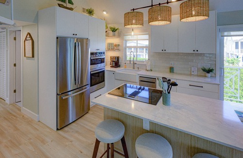 Breezeswept Beach Estates House | Boater's Paradise | 170' Waterfront | 30' Dockage | Ramrod Key Retreat